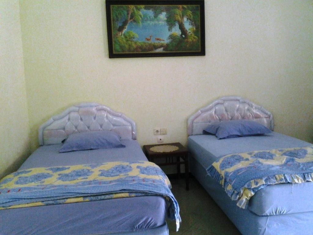 Hotel Wisma Djaja Syariah Bojonegoro Номер фото