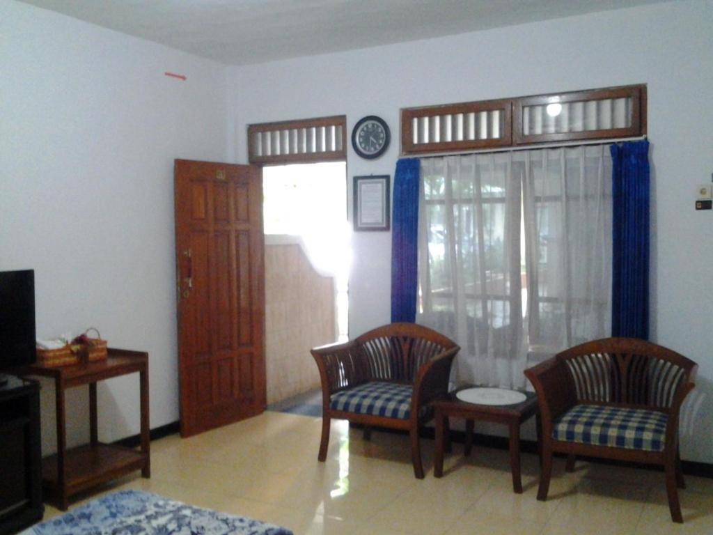 Hotel Wisma Djaja Syariah Bojonegoro Номер фото