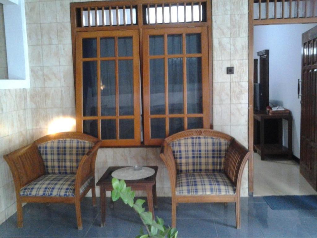 Hotel Wisma Djaja Syariah Bojonegoro Номер фото